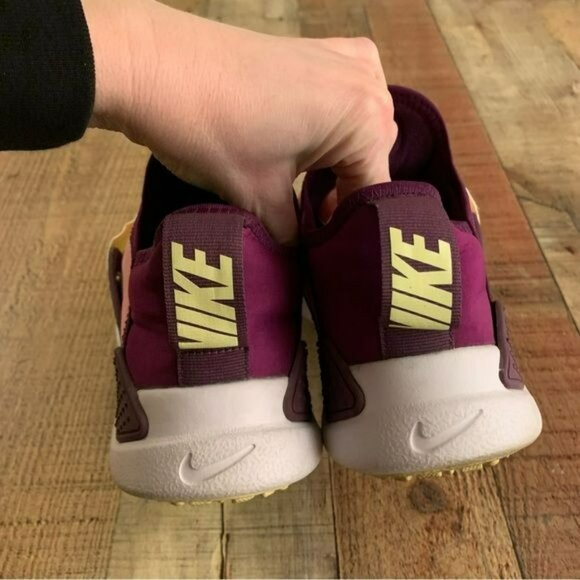 Nike Huarache Extreme Big Kids Dynamic Size 7Y - Picture 3 of 8